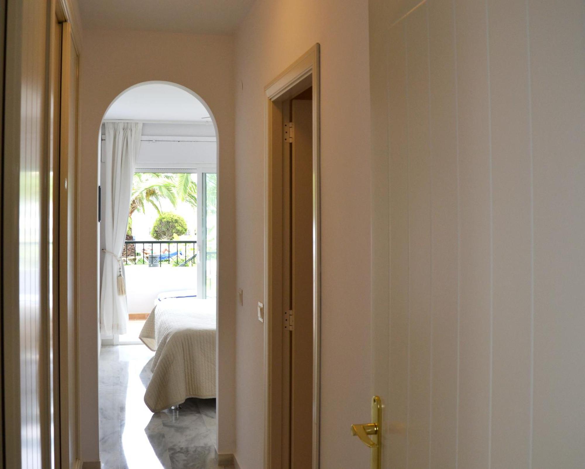 Luxury Garden Apartment - Walking Distance To The Sea Sitio de Calahonda Extérieur photo