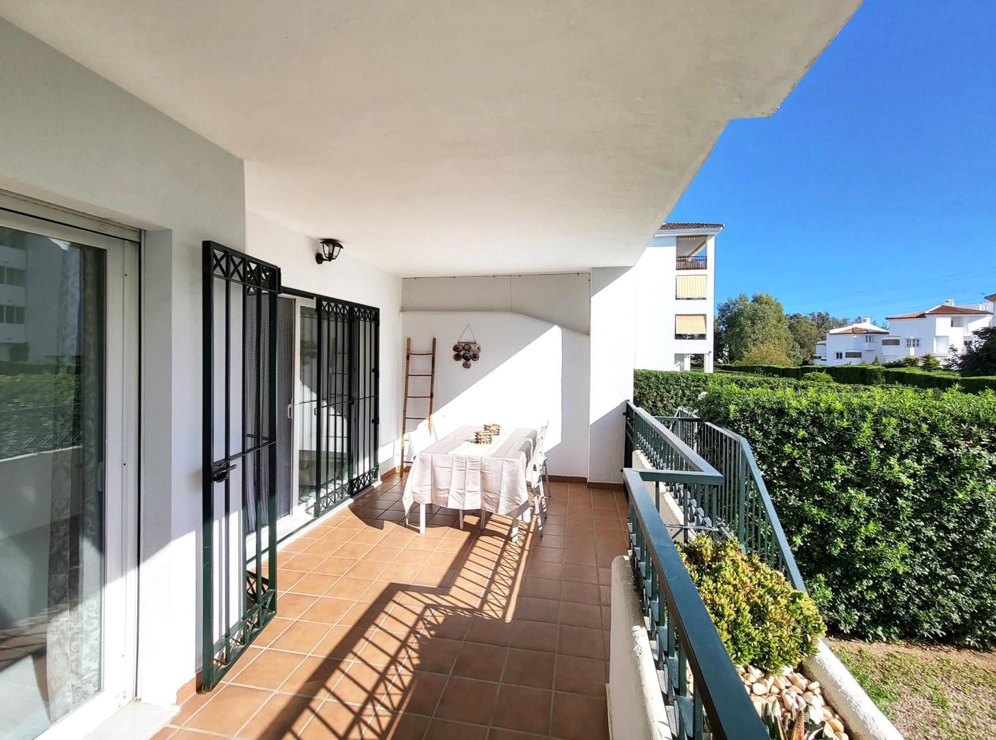 Luxury Garden Apartment - Walking Distance To The Sea Sitio de Calahonda Extérieur photo